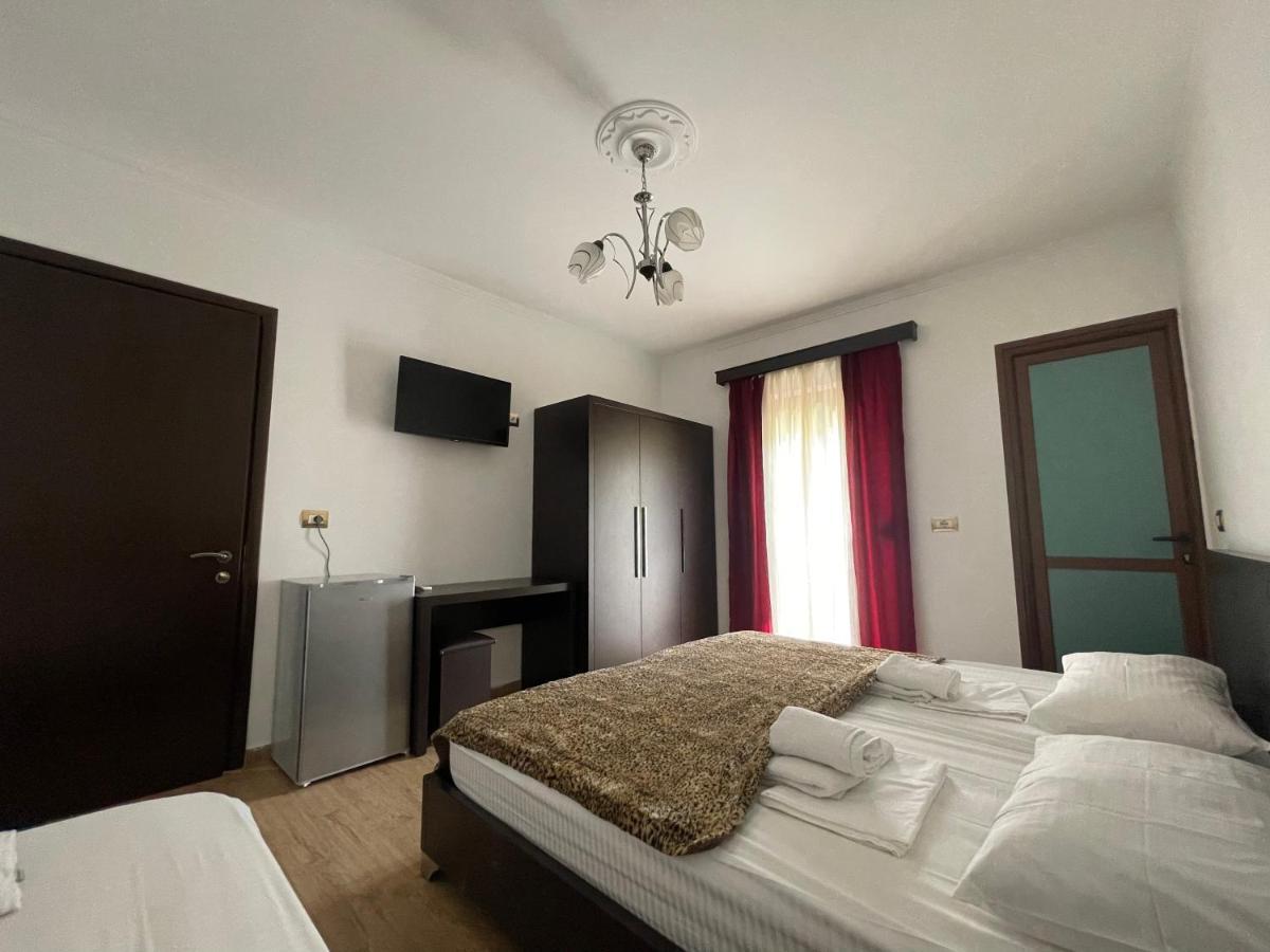 Centre Hotel Berat Zewnętrze zdjęcie